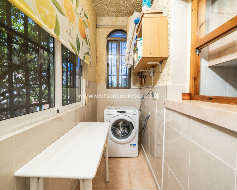 Resale - Fristaende Villa - Urb. La Marina