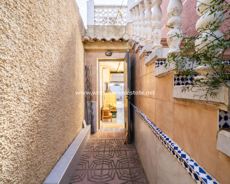 Resale - Fristaende Villa - Urb. La Marina