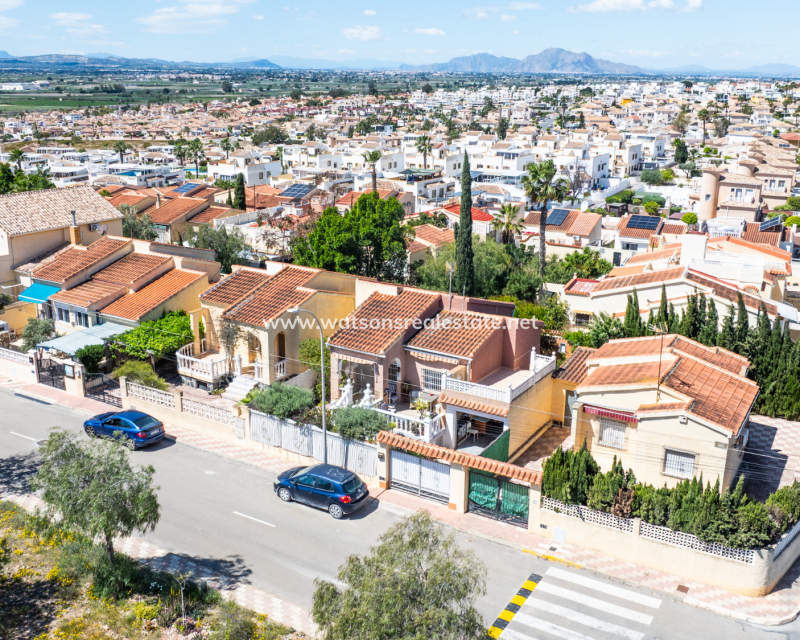 Resale - Fristaende Villa - Urb. La Marina