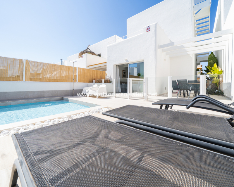 Resale - Fristaende Villa - Urb. La Marina