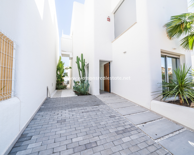 Resale - Fristaende Villa - Urb. La Marina