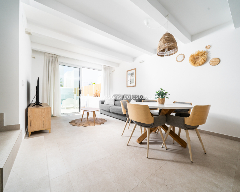 Resale - Fristaende Villa - Urb. La Marina