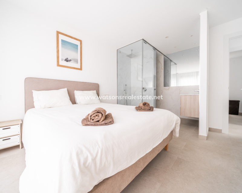 Resale - Fristaende Villa - Urb. La Marina