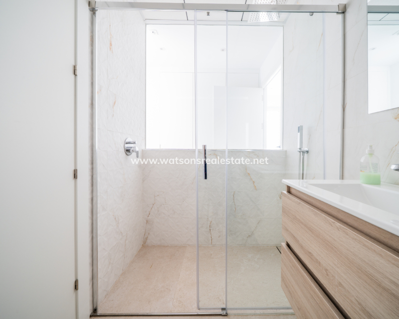 Resale - Fristaende Villa - Urb. La Marina