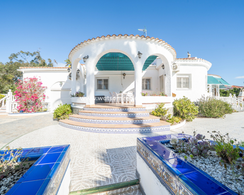 Resale - Fristaende Villa - Urb. La Marina