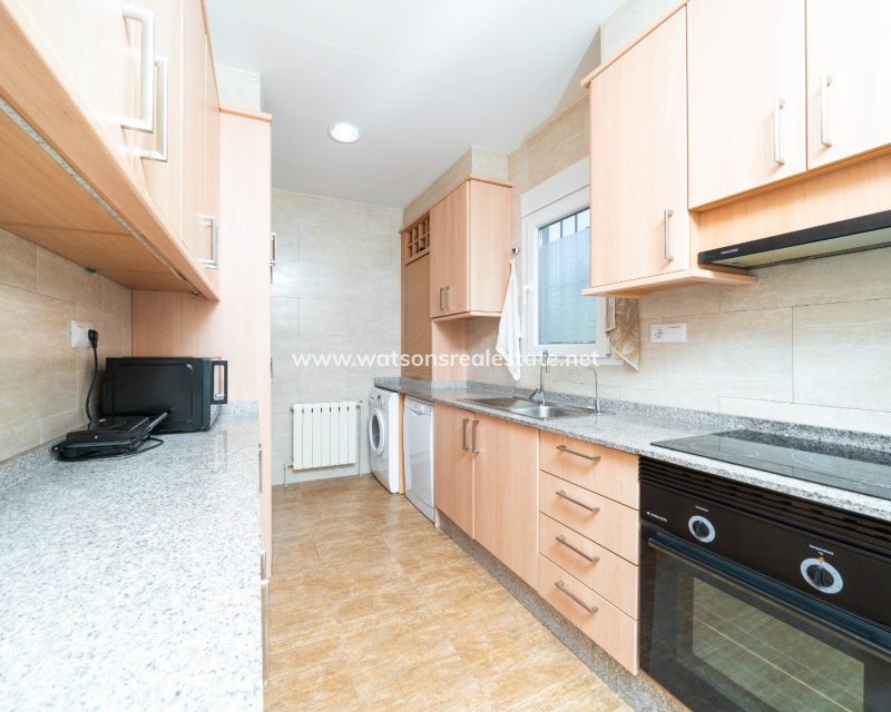 Resale - Fristaende Villa - Urb. La Marina