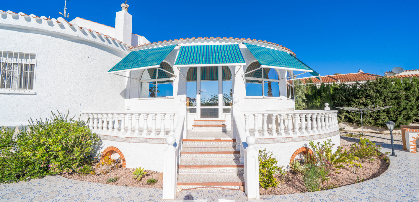 Resale - Fristaende Villa - Urb. La Marina