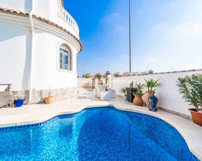 Resale - Fristaende Villa - Urb. La Marina