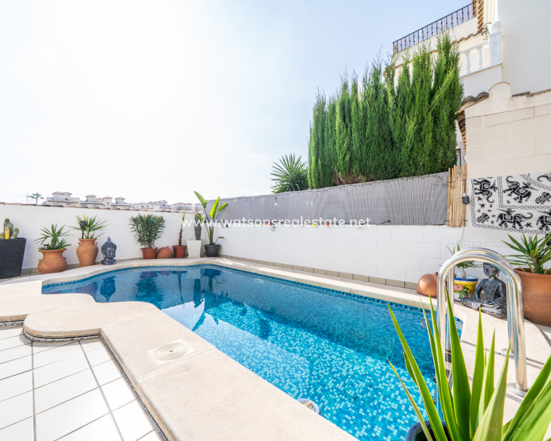 Resale - Fristaende Villa - Urb. La Marina