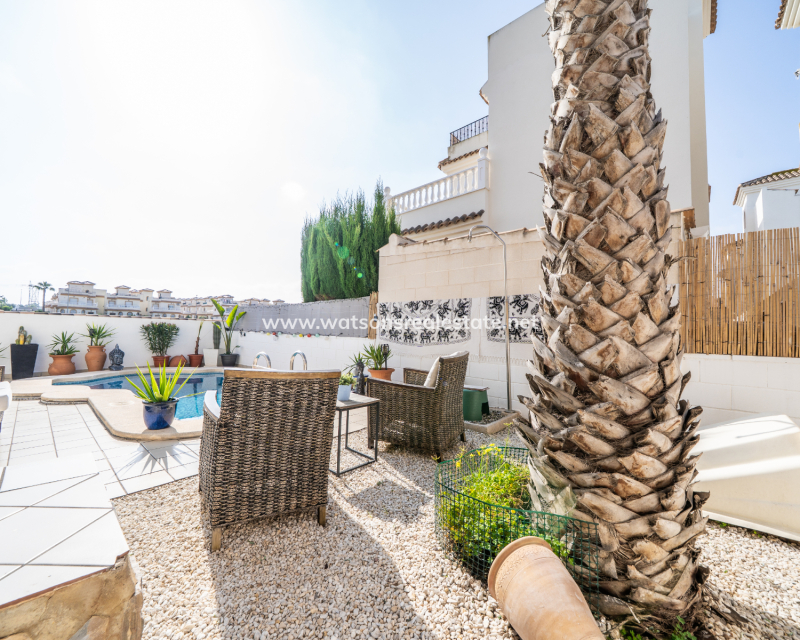 Resale - Fristaende Villa - Urb. La Marina