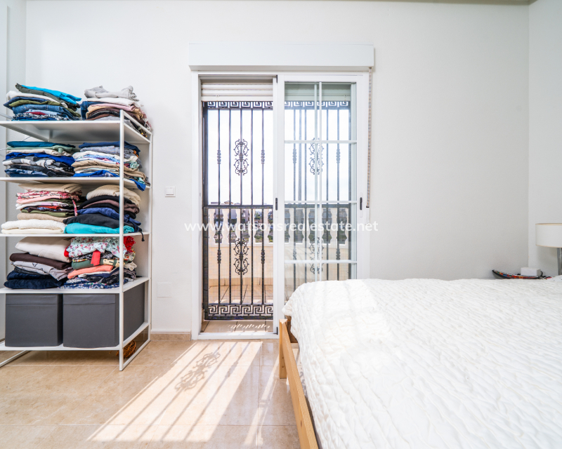 Resale - Fristaende Villa - Urb. La Marina