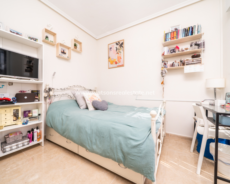 Resale - Fristaende Villa - Urb. La Marina