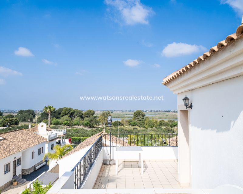 Resale - Fristaende Villa - Urb. La Marina