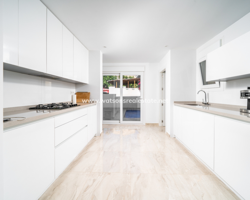 Resale - Fristaende Villa - Urb. La Marina