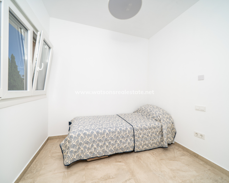 Resale - Fristaende Villa - Urb. La Marina