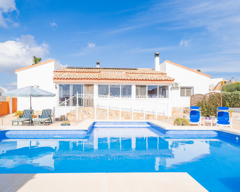 Resale - Fristaende Villa - Urb. La Marina