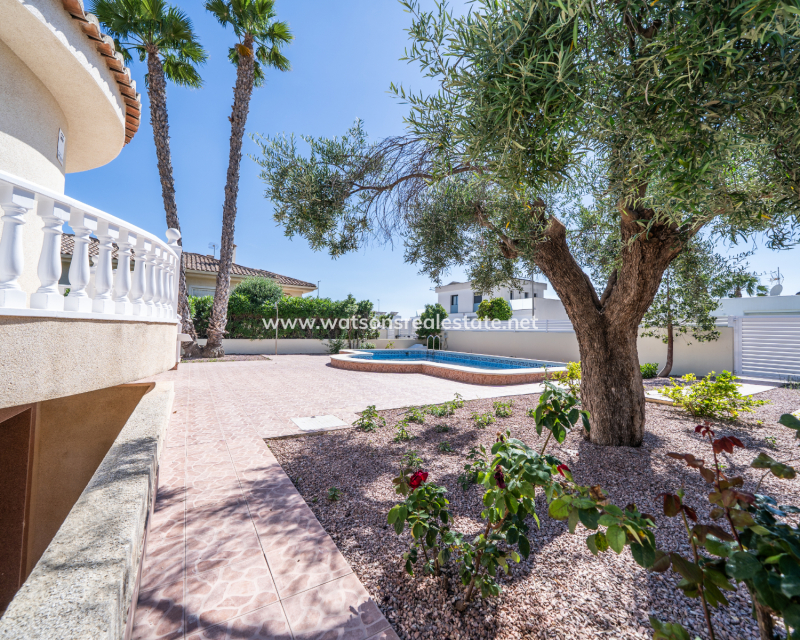 Resale - Fristaende Villa - Urb. La Marina