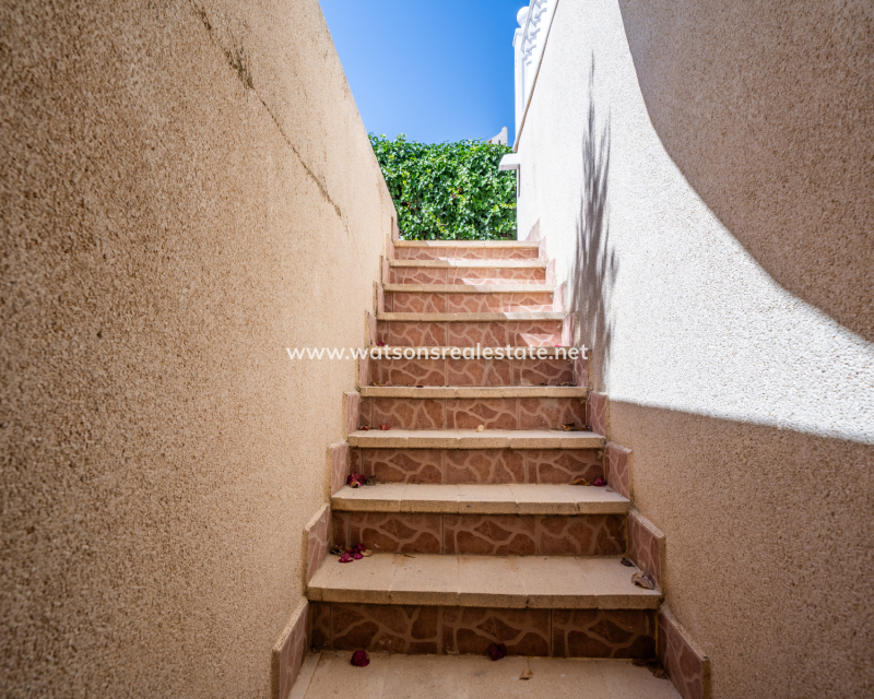 Resale - Fristaende Villa - Urb. La Marina