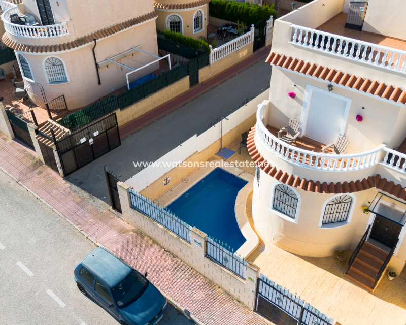 Resale - Fristaende Villa - Urb. La Marina