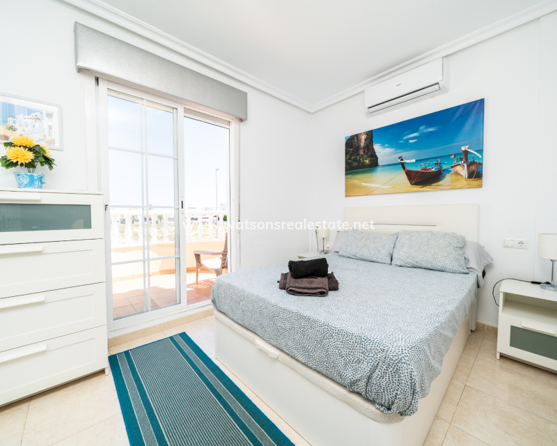 Resale - Fristaende Villa - Urb. La Marina