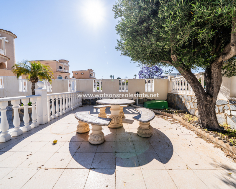 Resale - Fristaende Villa - Urb. La Marina