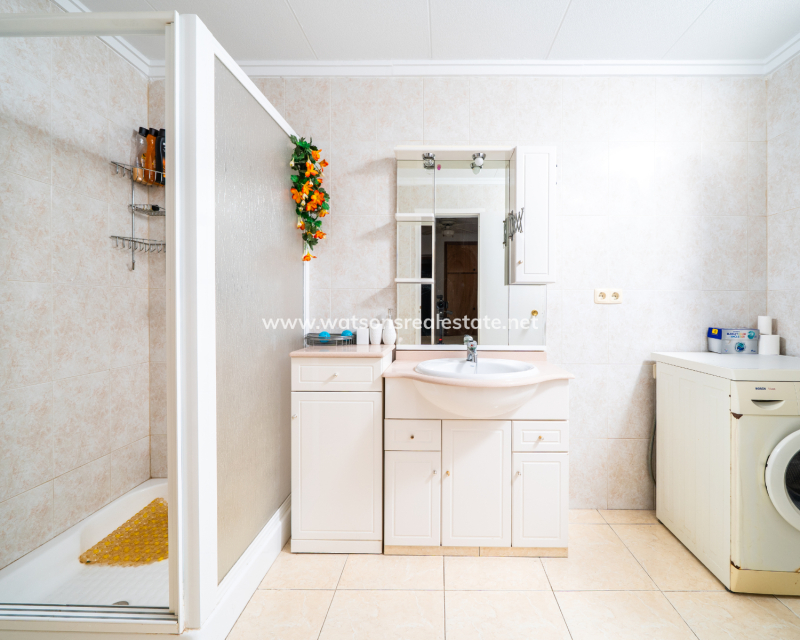 Resale - Fristaende Villa - Urb. La Marina