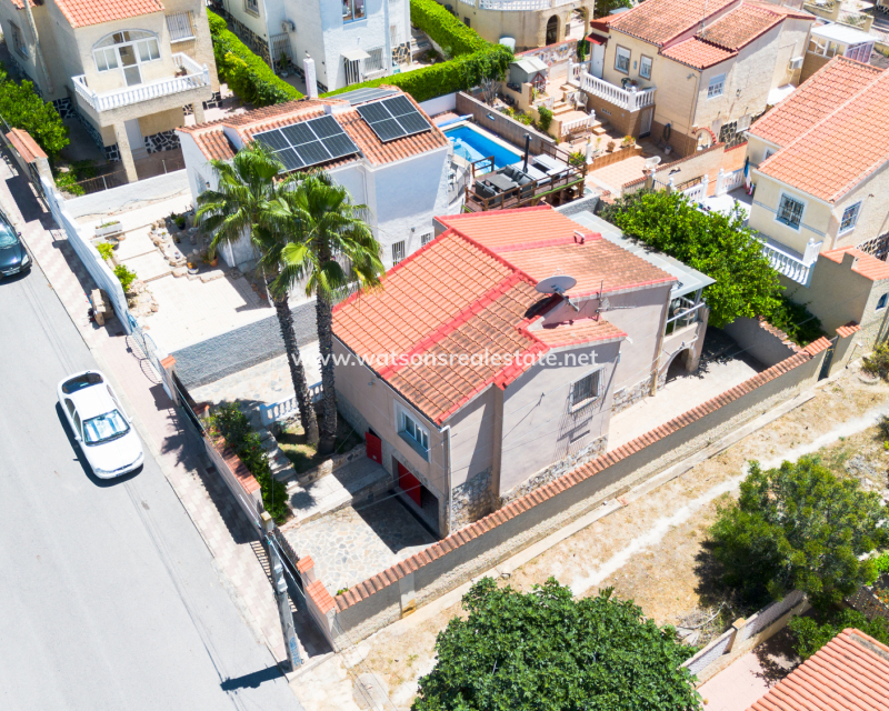 Resale - Fristaende Villa - Urb. La Marina