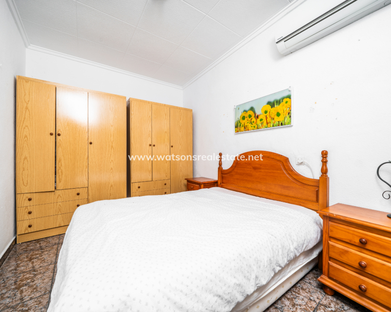 Resale - Fristaende Villa - Urb. La Marina