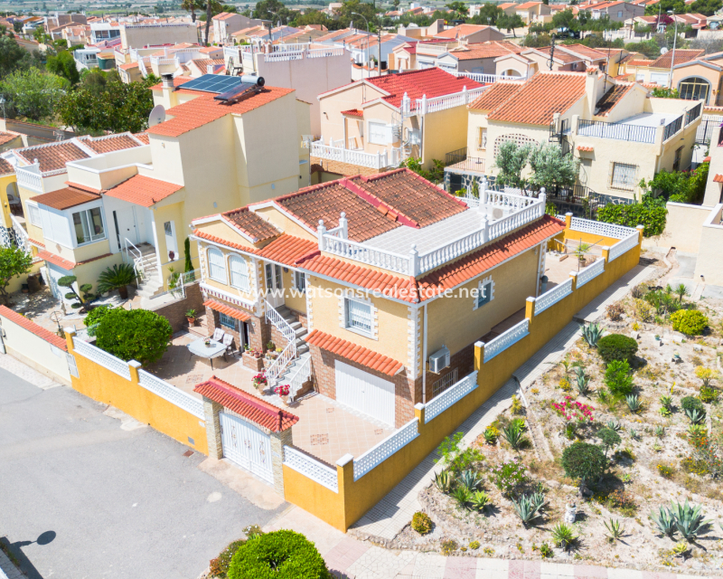 Resale - Fristaende Villa - Urb. La Marina