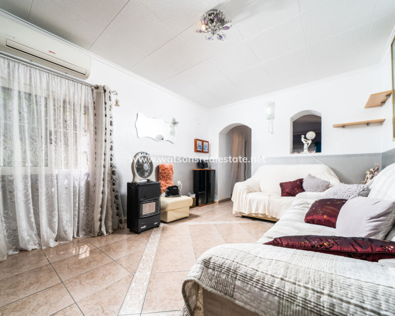 Resale - Fristaende Villa - Urb. La Marina