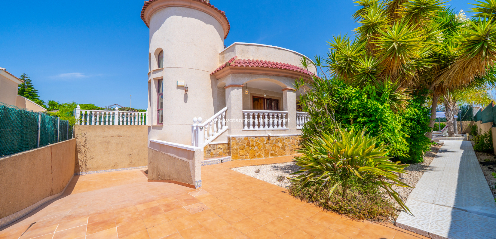 Resale - Fristaende Villa - Urb. La Marina