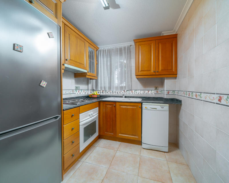 Resale - Fristaende Villa - Urb. La Marina