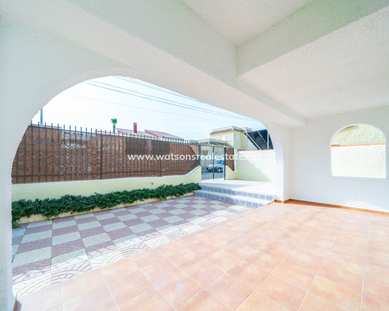 Resale - Fristaende Villa - Urb. La Marina