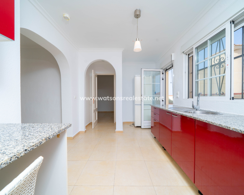 Resale - Fristaende Villa - Urb. La Marina