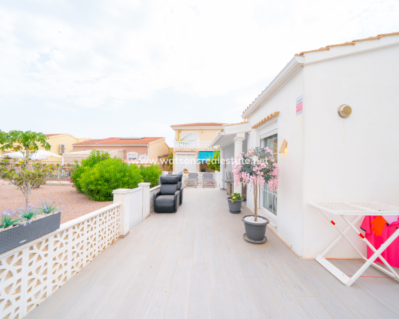 Resale - Fristaende Villa - Urb. La Marina