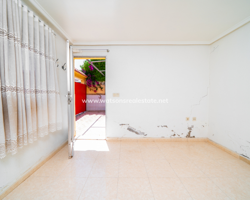 Resale - Fristaende Villa - Urb. La Marina