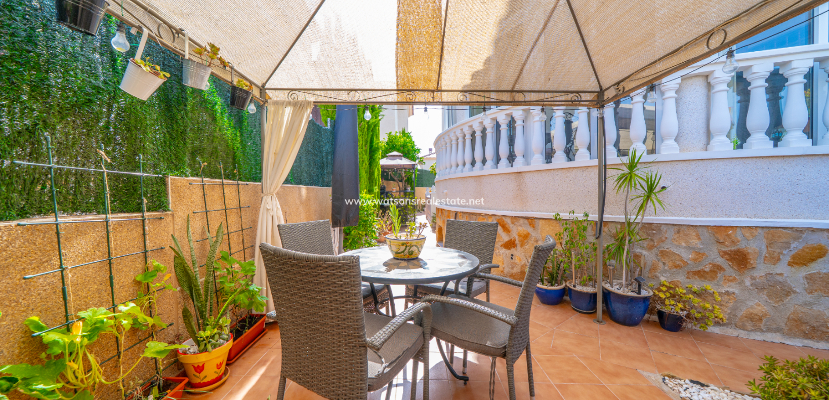 Resale - Fristaende Villa - Urb. La Marina