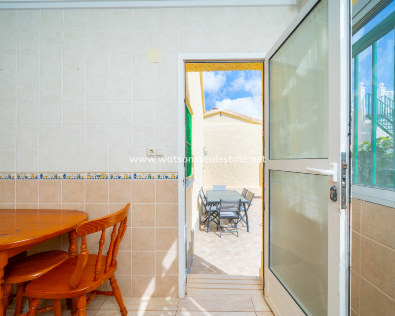 Resale - Fristaende Villa - Urb. La Marina