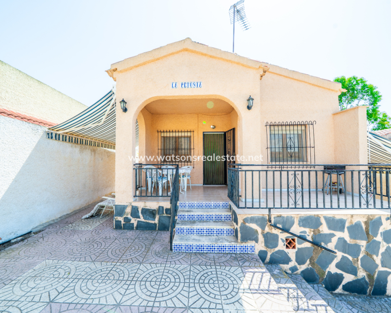 Resale - Fristaende Villa - Urb. La Marina