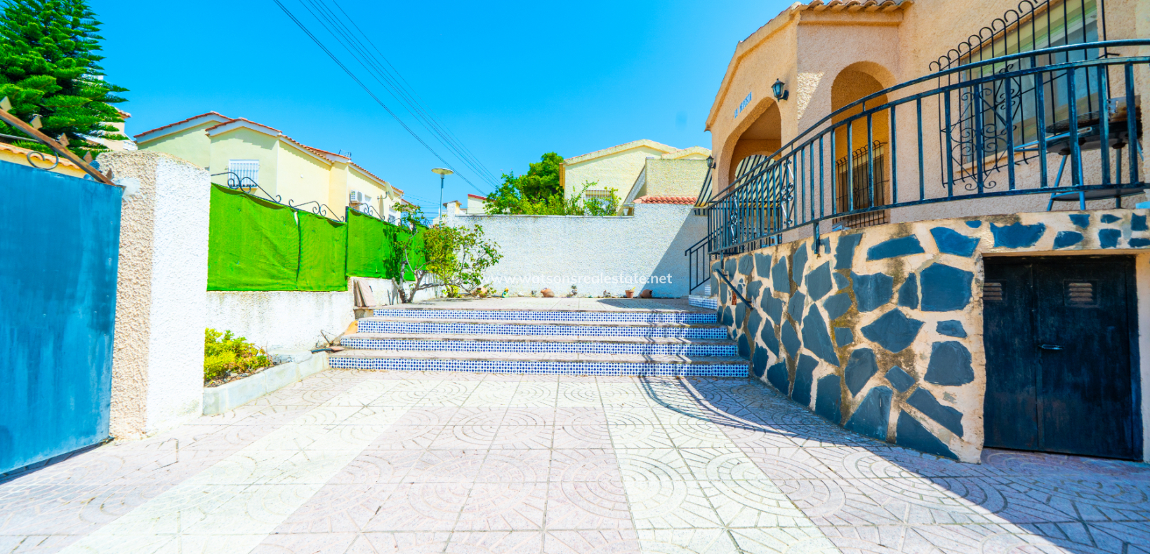 Resale - Fristaende Villa - Urb. La Marina