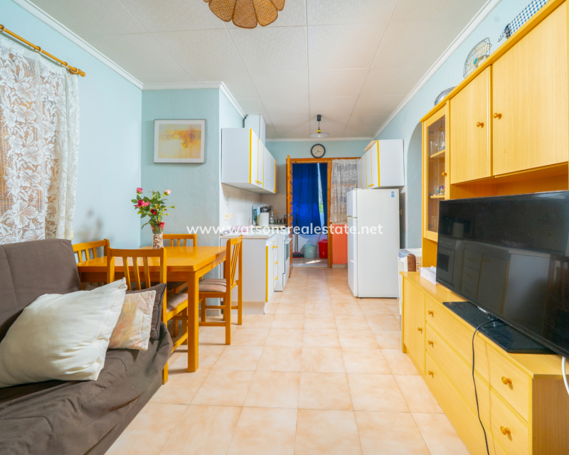 Resale - Fristaende Villa - Urb. La Marina
