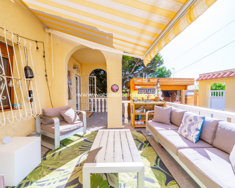Resale - Fristaende Villa - Urb. La Marina