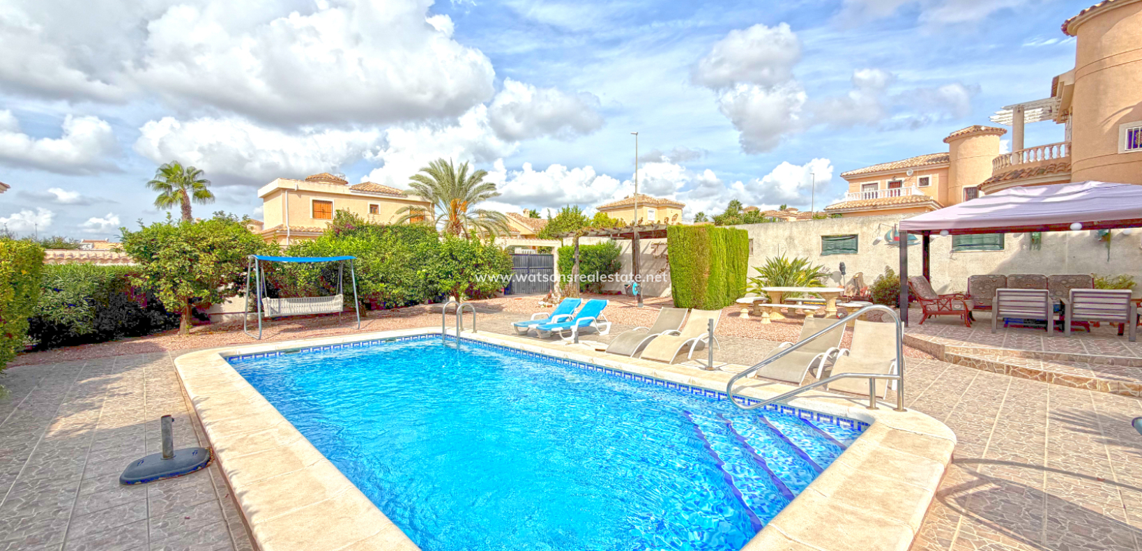 Resale - Fristaende Villa - Urb. La Marina