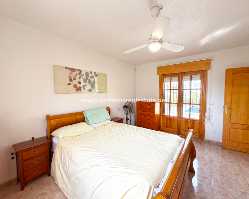 Resale - Fristaende Villa - Urb. La Marina