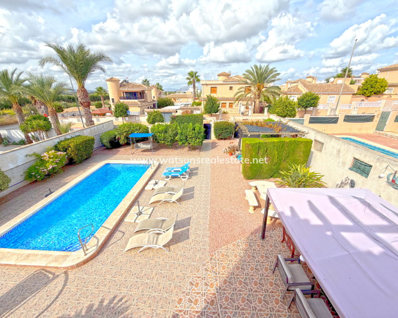 Resale - Fristaende Villa - Urb. La Marina