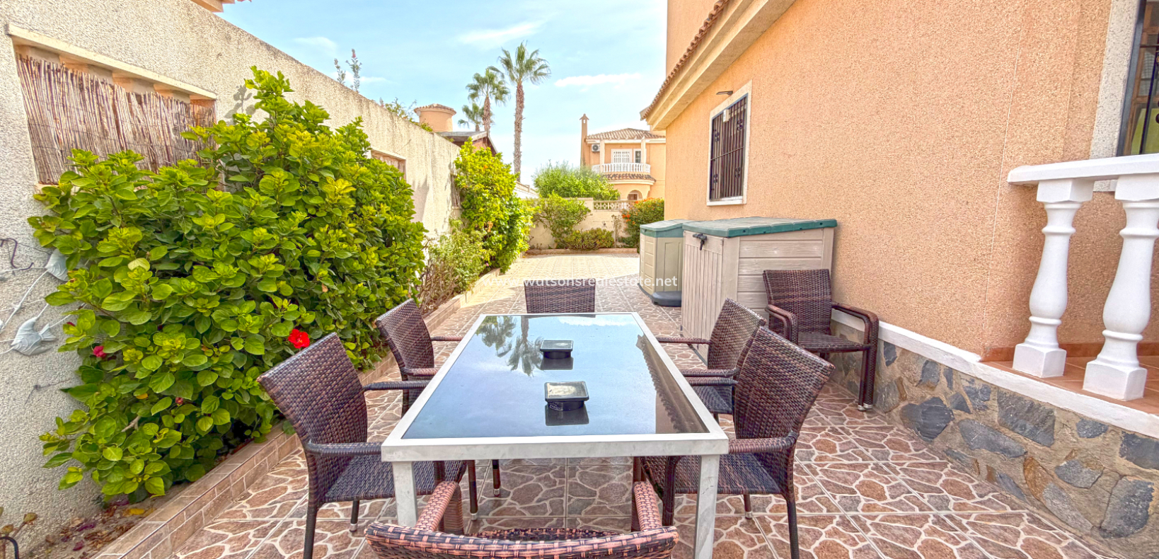 Resale - Fristaende Villa - Urb. La Marina