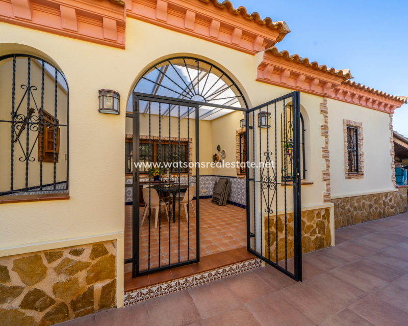 Resale - Fristaende Villa - Urb. La Marina