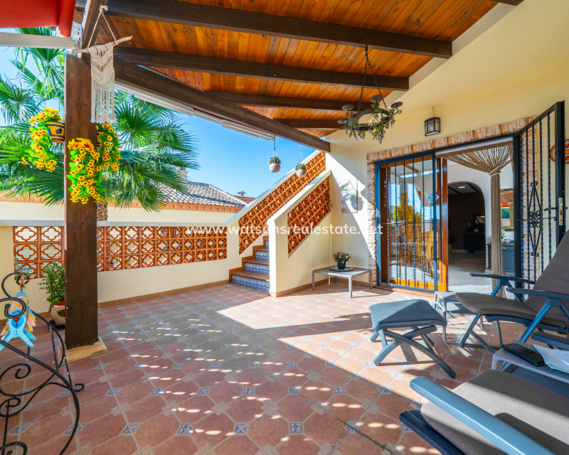 Resale - Fristaende Villa - Urb. La Marina