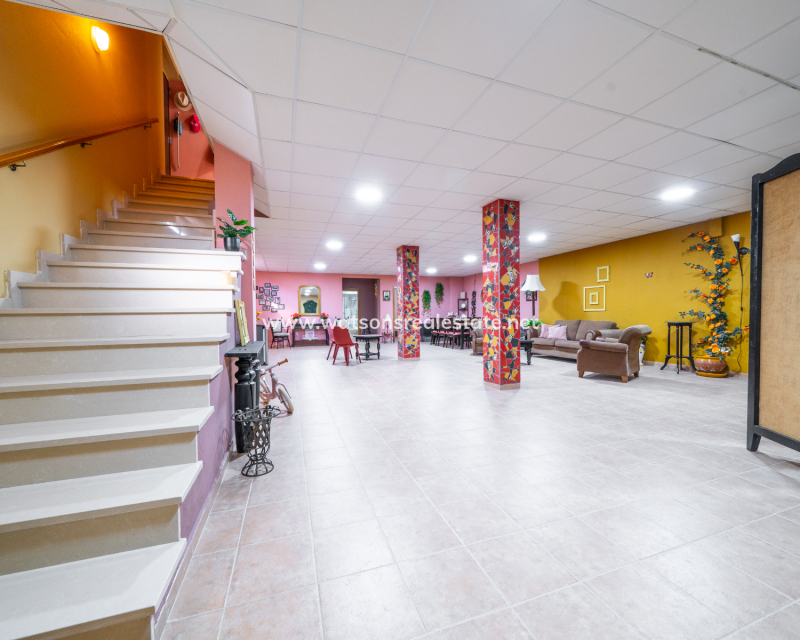Resale - Fristaende Villa - Urb. La Marina