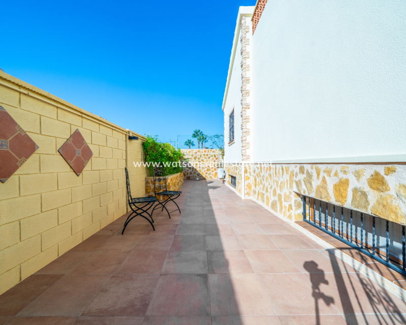 Resale - Fristaende Villa - Urb. La Marina